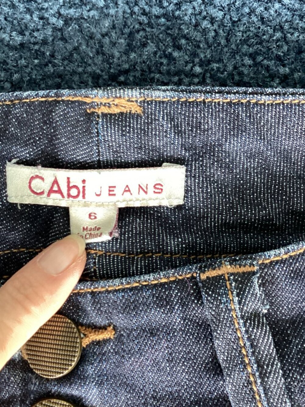 Cabi Dark Denim Bermuda Shorts – sz 6 - Picture 4 of 9